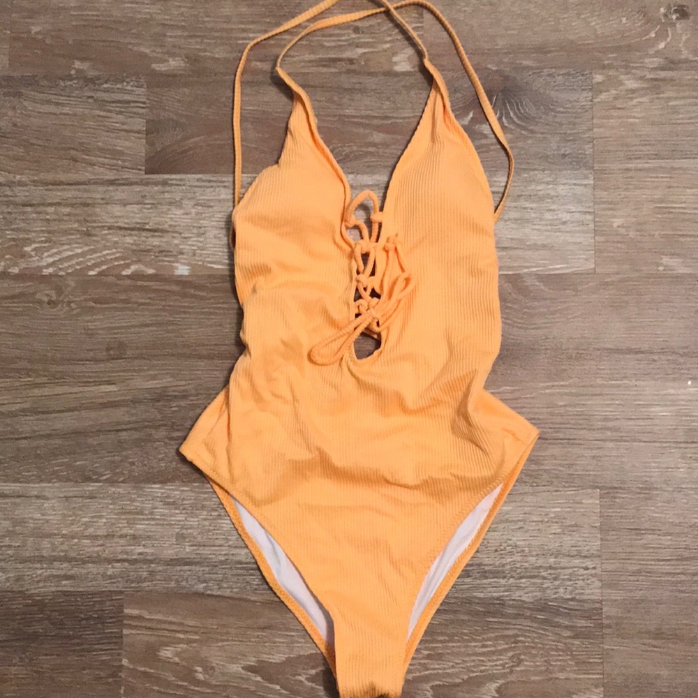 Cupshe Yellow swimsuit